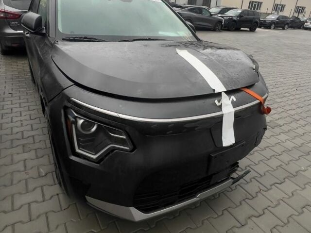 Черный Киа Niro, объемом двигателя 0 л и пробегом 60 тыс. км за 20000 $, фото 3 на Automoto.ua