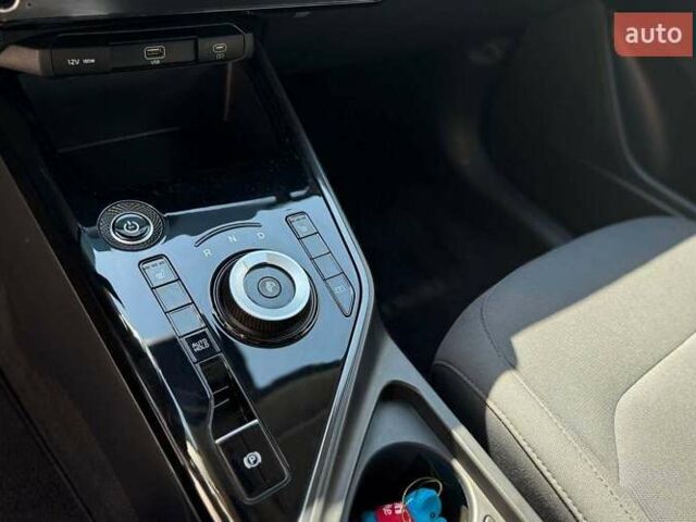 Чорний Кіа Niro, об'ємом двигуна 0 л та пробігом 2 тис. км за 27300 $, фото 10 на Automoto.ua