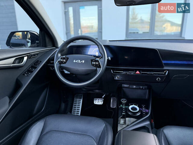 Чорний Кіа Niro, об'ємом двигуна 0 л та пробігом 63 тис. км за 28500 $, фото 75 на Automoto.ua
