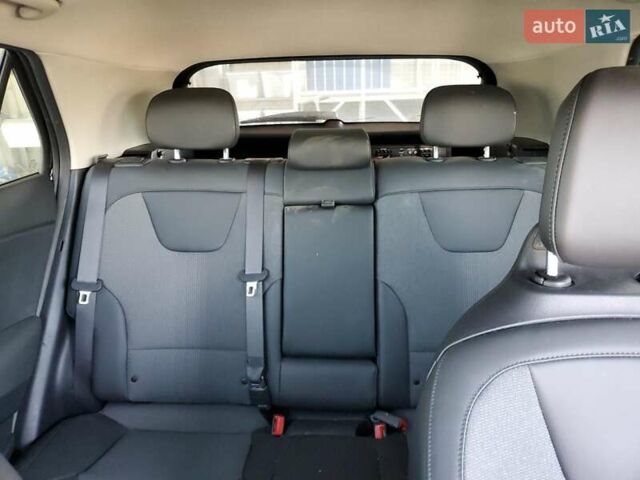 Черный Киа Niro, объемом двигателя 1.58 л и пробегом 9 тыс. км за 16500 $, фото 11 на Automoto.ua