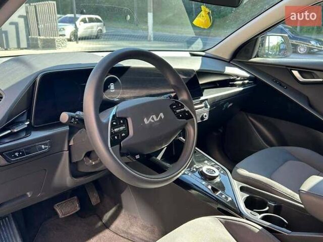 Чорний Кіа Niro, об'ємом двигуна 0 л та пробігом 14 тис. км за 22900 $, фото 10 на Automoto.ua