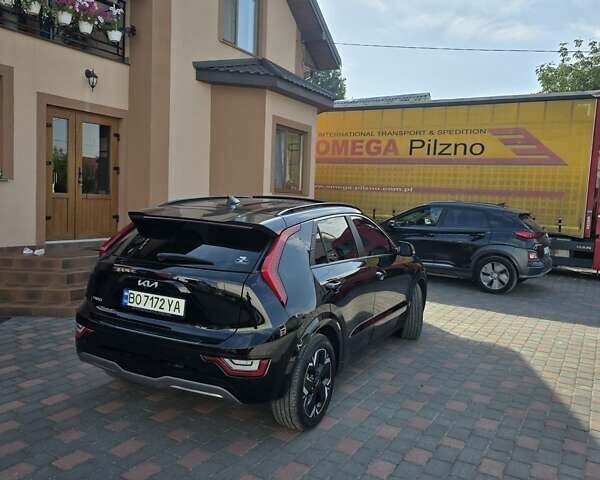 Чорний Кіа Niro, об'ємом двигуна 0 л та пробігом 59 тис. км за 27500 $, фото 7 на Automoto.ua