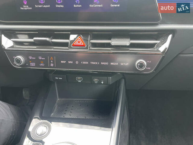 Черный Киа Niro, объемом двигателя 0 л и пробегом 8 тыс. км за 25000 $, фото 41 на Automoto.ua