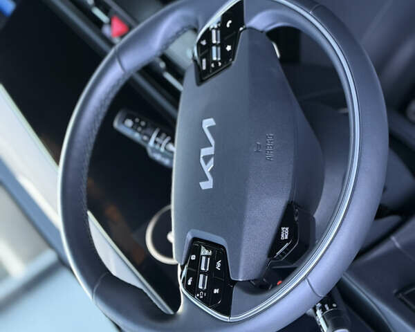 Чорний Кіа Niro, об'ємом двигуна 0 л та пробігом 63 тис. км за 28500 $, фото 57 на Automoto.ua