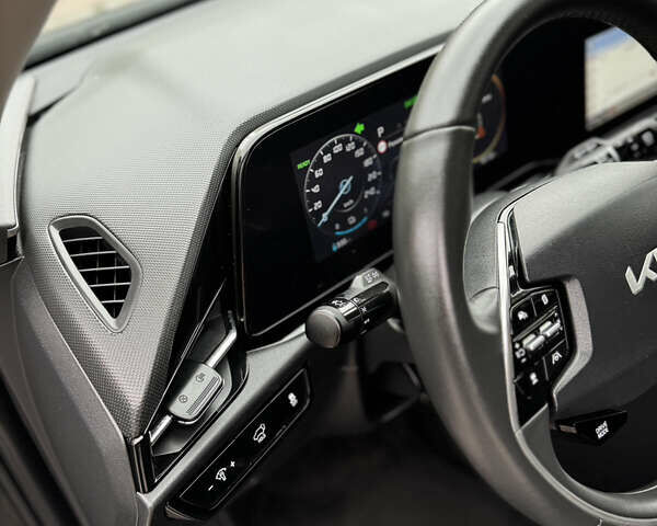 Чорний Кіа Niro, об'ємом двигуна 0 л та пробігом 80 тис. км за 23500 $, фото 94 на Automoto.ua