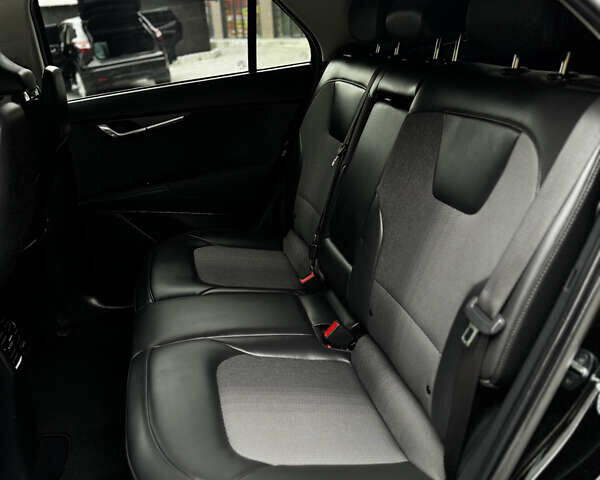 Чорний Кіа Niro, об'ємом двигуна 0 л та пробігом 80 тис. км за 23500 $, фото 71 на Automoto.ua