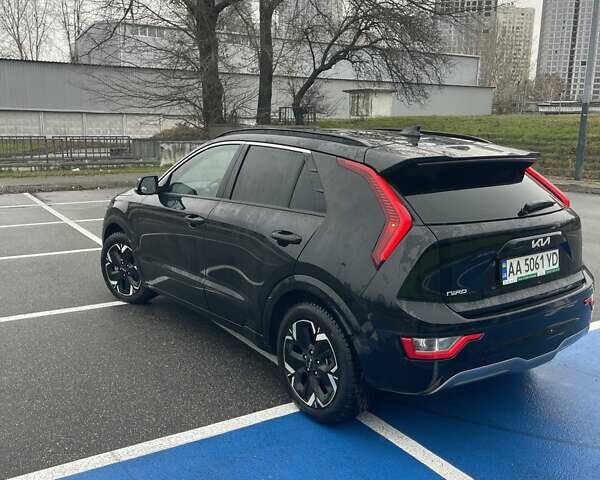 Черный Киа Niro, объемом двигателя 0 л и пробегом 70 тыс. км за 21500 $, фото 1 на Automoto.ua