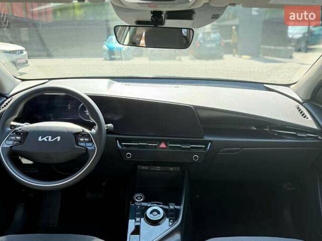 Чорний Кіа Niro, об'ємом двигуна 0 л та пробігом 2 тис. км за 27300 $, фото 9 на Automoto.ua