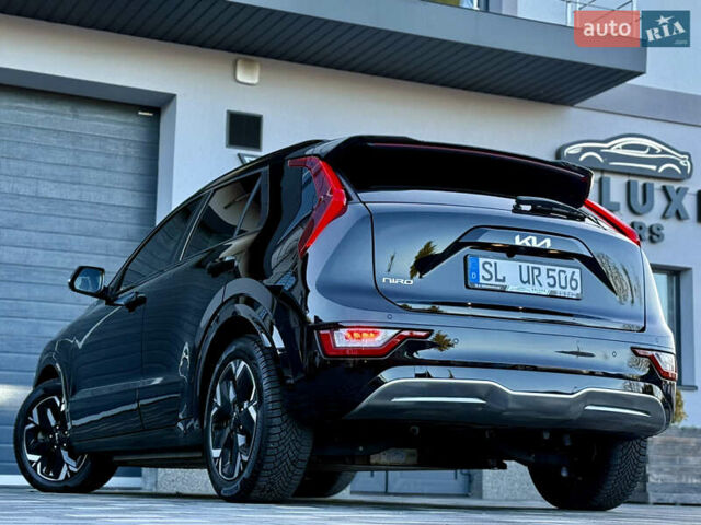 Чорний Кіа Niro, об'ємом двигуна 0 л та пробігом 63 тис. км за 28500 $, фото 43 на Automoto.ua