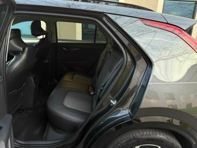 Чорний Кіа Niro, об'ємом двигуна 0 л та пробігом 23 тис. км за 15200 $, фото 7 на Automoto.ua