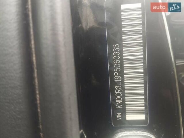 Черный Киа Niro, объемом двигателя 0 л и пробегом 30 тыс. км за 22900 $, фото 26 на Automoto.ua