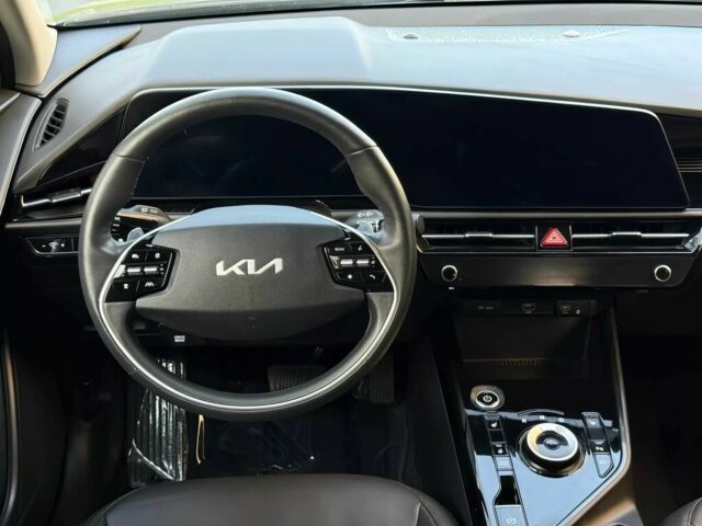 Чорний Кіа Niro, об'ємом двигуна 0 л та пробігом 23 тис. км за 15200 $, фото 5 на Automoto.ua