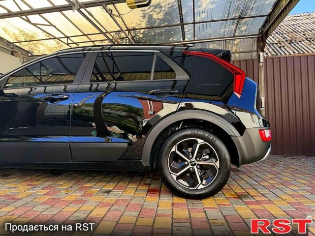 Чорний Кіа Niro, об'ємом двигуна 1.6 л та пробігом 34 тис. км за 26000 $, фото 8 на Automoto.ua