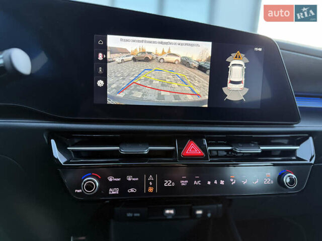 Чорний Кіа Niro, об'ємом двигуна 0 л та пробігом 63 тис. км за 28500 $, фото 95 на Automoto.ua