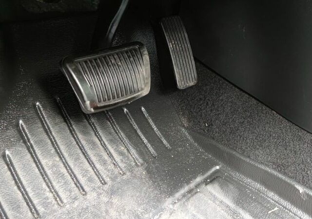 Черный Киа Niro, объемом двигателя 0 л и пробегом 57 тыс. км за 28500 $, фото 4 на Automoto.ua