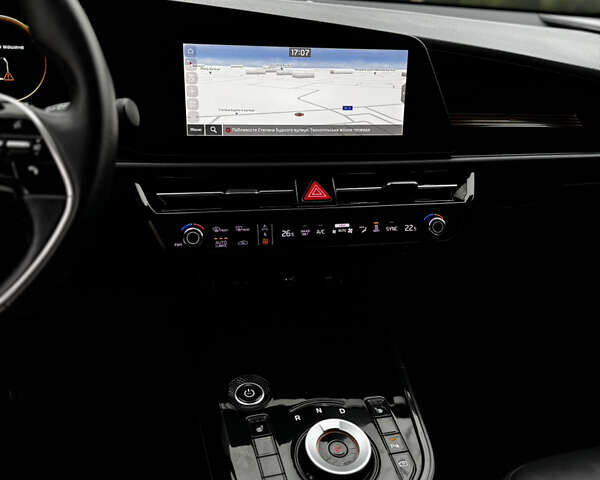 Чорний Кіа Niro, об'ємом двигуна 0 л та пробігом 80 тис. км за 23500 $, фото 87 на Automoto.ua