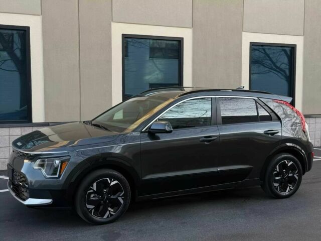 Чорний Кіа Niro, об'ємом двигуна 0 л та пробігом 23 тис. км за 15200 $, фото 2 на Automoto.ua