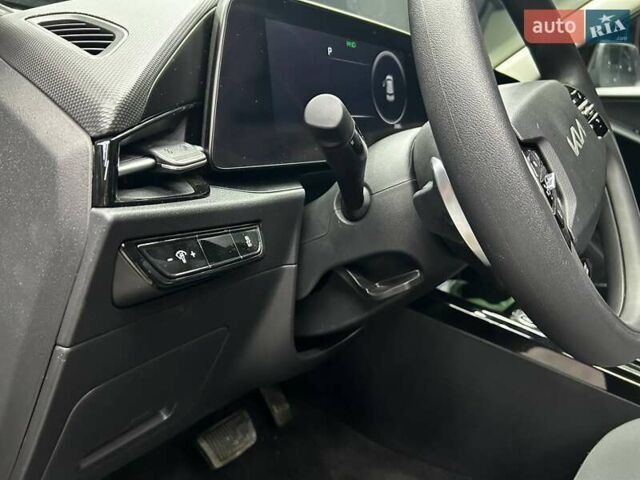 Черный Киа Niro, объемом двигателя 0 л и пробегом 2 тыс. км за 27300 $, фото 6 на Automoto.ua