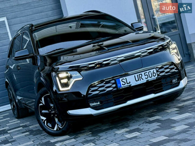 Чорний Кіа Niro, об'ємом двигуна 0 л та пробігом 63 тис. км за 28500 $, фото 22 на Automoto.ua