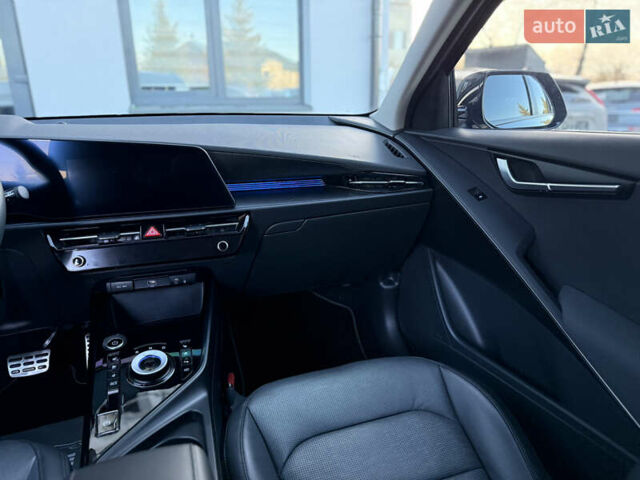 Чорний Кіа Niro, об'ємом двигуна 0 л та пробігом 63 тис. км за 28500 $, фото 76 на Automoto.ua
