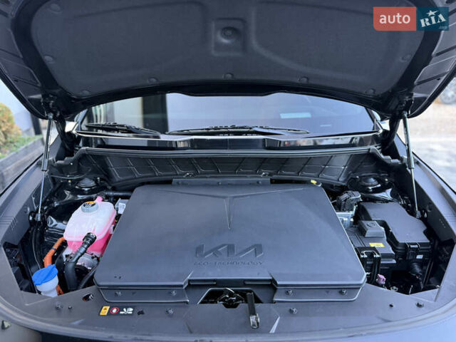 Чорний Кіа Niro, об'ємом двигуна 0 л та пробігом 63 тис. км за 28500 $, фото 109 на Automoto.ua