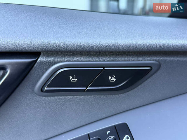 Чорний Кіа Niro, об'ємом двигуна 0 л та пробігом 63 тис. км за 28500 $, фото 55 на Automoto.ua