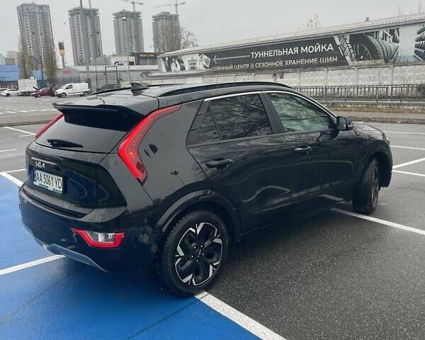 Черный Киа Niro, объемом двигателя 0 л и пробегом 70 тыс. км за 21500 $, фото 3 на Automoto.ua