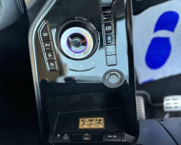 Черный Киа Niro, объемом двигателя 0 л и пробегом 42 тыс. км за 28300 $, фото 16 на Automoto.ua