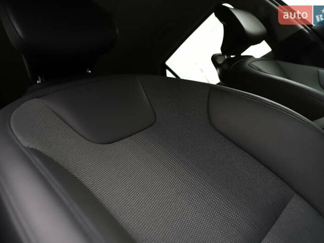 Черный Киа Niro, объемом двигателя 0 л и пробегом 28 тыс. км за 24300 $, фото 77 на Automoto.ua