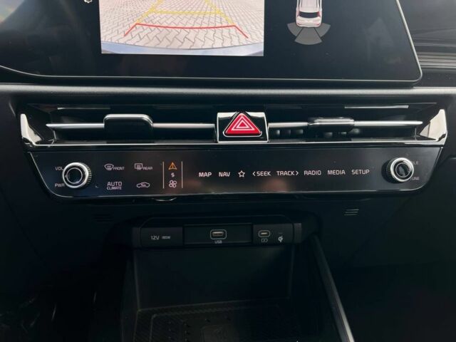 Черный Киа Niro, объемом двигателя 1.6 л и пробегом 8 тыс. км за 29000 $, фото 16 на Automoto.ua