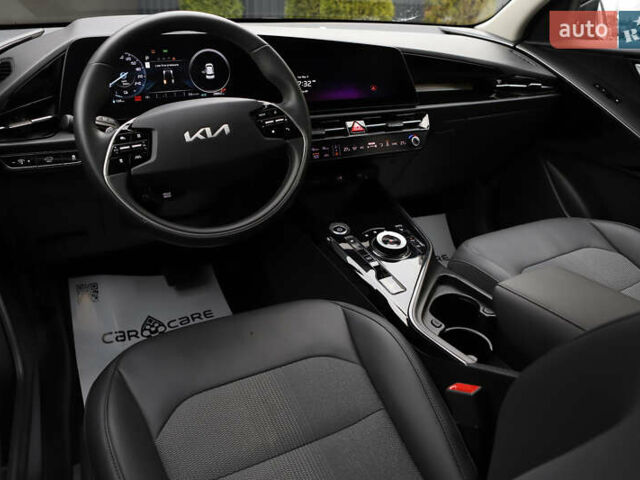 Черный Киа Niro, объемом двигателя 0 л и пробегом 28 тыс. км за 24300 $, фото 59 на Automoto.ua