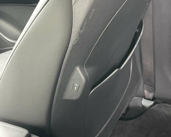 Черный Киа Niro, объемом двигателя 0 л и пробегом 6 тыс. км за 25900 $, фото 17 на Automoto.ua