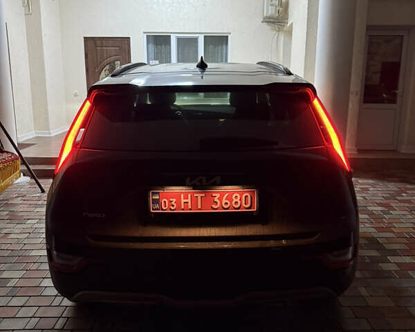Черный Киа Niro, объемом двигателя 0 л и пробегом 4 тыс. км за 26500 $, фото 2 на Automoto.ua