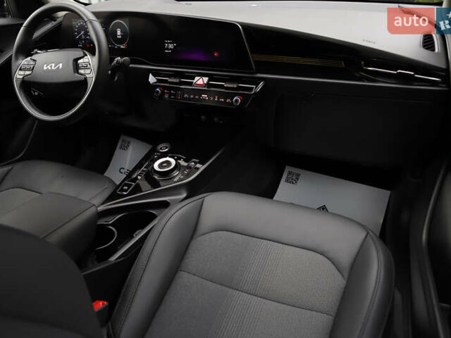 Черный Киа Niro, объемом двигателя 0 л и пробегом 28 тыс. км за 24300 $, фото 81 на Automoto.ua