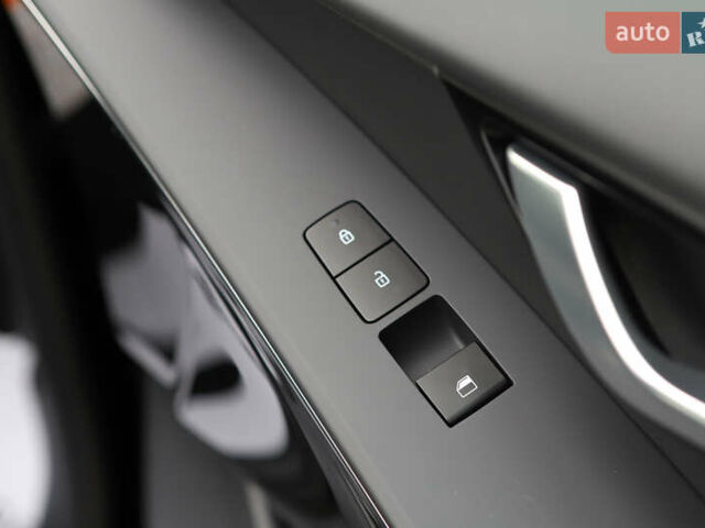 Черный Киа Niro, объемом двигателя 0 л и пробегом 28 тыс. км за 24300 $, фото 71 на Automoto.ua