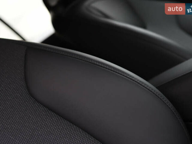 Черный Киа Niro, объемом двигателя 0 л и пробегом 28 тыс. км за 24300 $, фото 78 на Automoto.ua