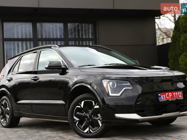 Черный Киа Niro, объемом двигателя 0 л и пробегом 28 тыс. км за 24300 $, фото 3 на Automoto.ua