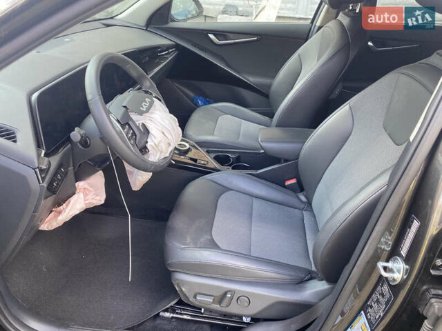 Черный Киа Niro, объемом двигателя 0 л и пробегом 22 тыс. км за 13000 $, фото 11 на Automoto.ua