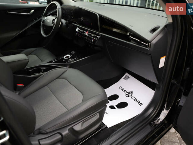 Черный Киа Niro, объемом двигателя 0 л и пробегом 28 тыс. км за 24300 $, фото 69 на Automoto.ua