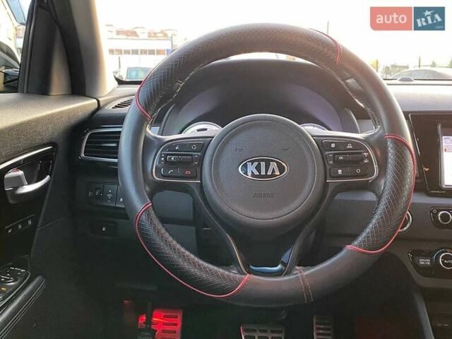 Коричневий Кіа Niro, об'ємом двигуна 1.58 л та пробігом 150 тис. км за 16500 $, фото 20 на Automoto.ua