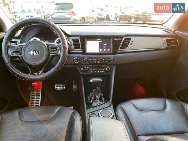 Коричневий Кіа Niro, об'ємом двигуна 1.58 л та пробігом 150 тис. км за 16500 $, фото 18 на Automoto.ua