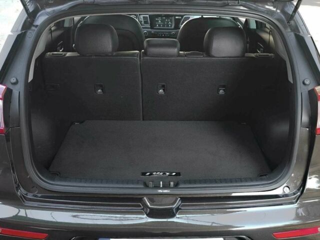 Коричневий Кіа Niro, об'ємом двигуна 0 л та пробігом 96 тис. км за 9200 $, фото 5 на Automoto.ua