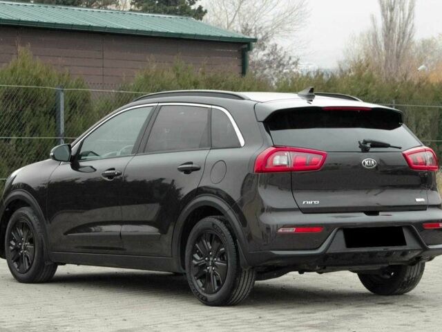 Коричневий Кіа Niro, об'ємом двигуна 0 л та пробігом 96 тис. км за 9200 $, фото 2 на Automoto.ua