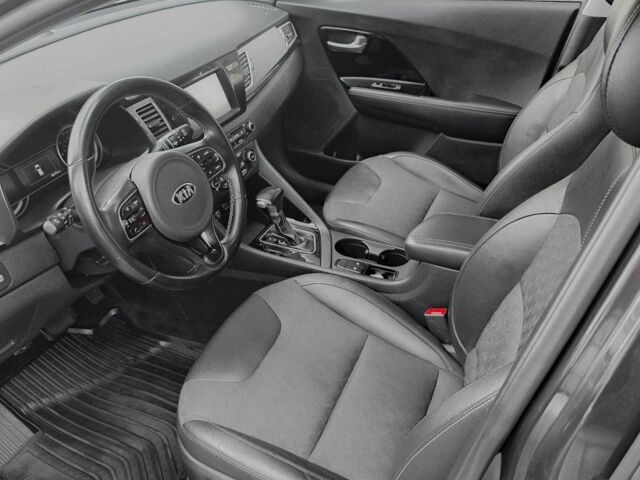 Коричневий Кіа Niro, об'ємом двигуна 0 л та пробігом 96 тис. км за 9200 $, фото 8 на Automoto.ua