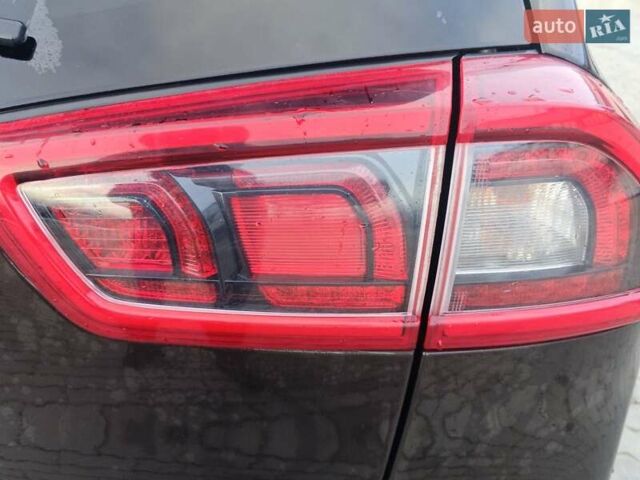 Коричневый Киа Niro, объемом двигателя 0 л и пробегом 118 тыс. км за 18200 $, фото 34 на Automoto.ua