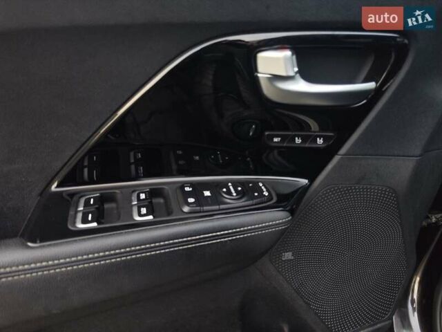 Коричневый Киа Niro, объемом двигателя 0 л и пробегом 118 тыс. км за 18200 $, фото 40 на Automoto.ua