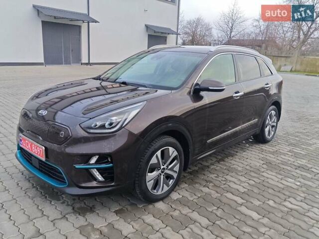 Коричневый Киа Niro, объемом двигателя 0 л и пробегом 118 тыс. км за 18200 $, фото 1 на Automoto.ua