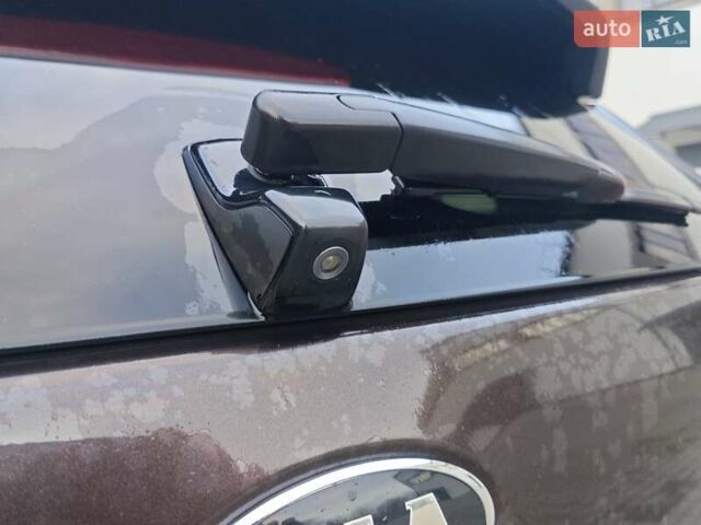 Коричневый Киа Niro, объемом двигателя 0 л и пробегом 118 тыс. км за 18200 $, фото 37 на Automoto.ua