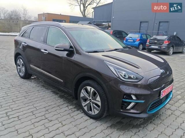 Коричневый Киа Niro, объемом двигателя 0 л и пробегом 118 тыс. км за 18200 $, фото 12 на Automoto.ua