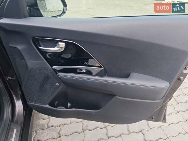 Коричневый Киа Niro, объемом двигателя 0 л и пробегом 118 тыс. км за 18200 $, фото 59 на Automoto.ua